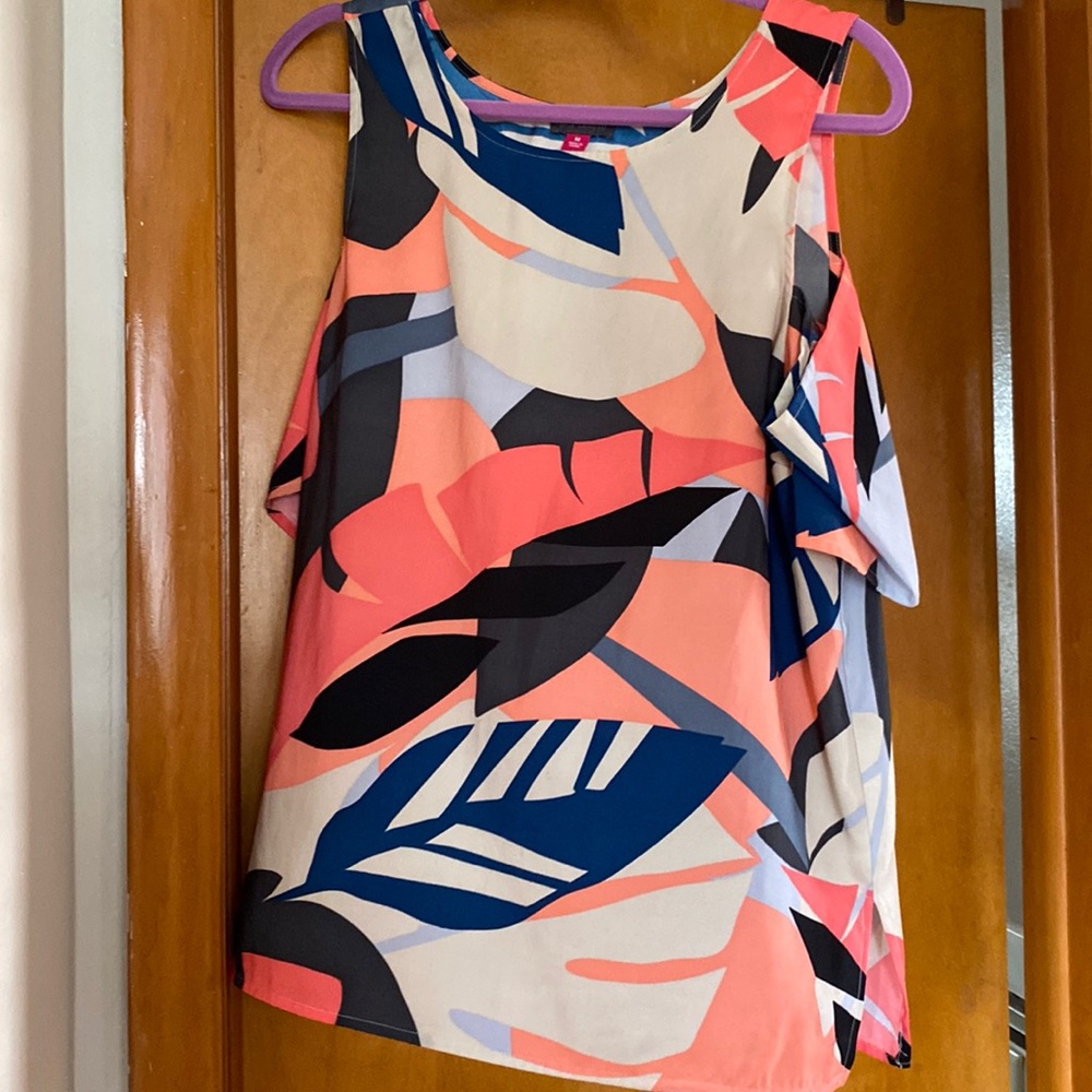 Like New off the shoulder Blouse